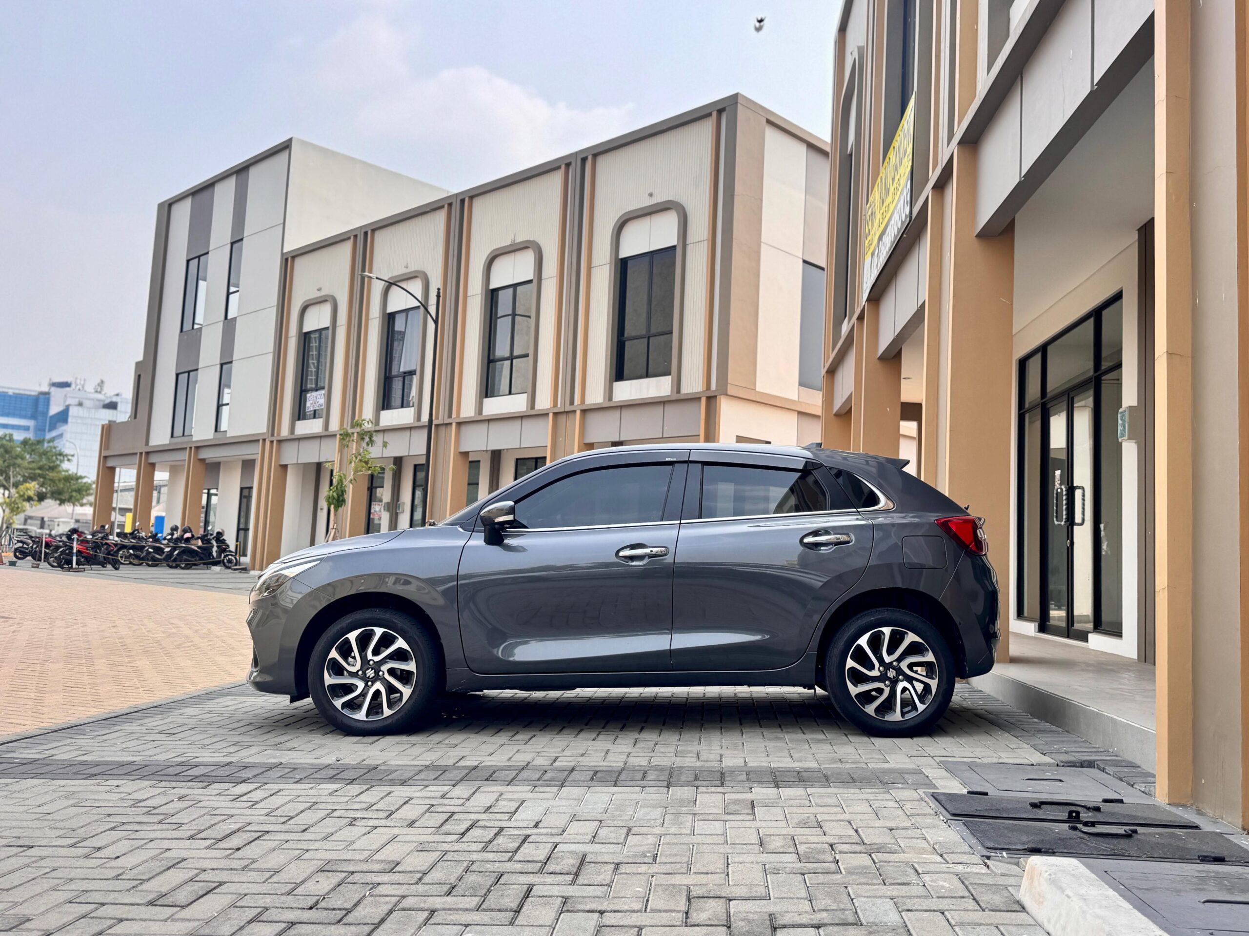 BALENO HB AT ABU 2024 - Gambar 7