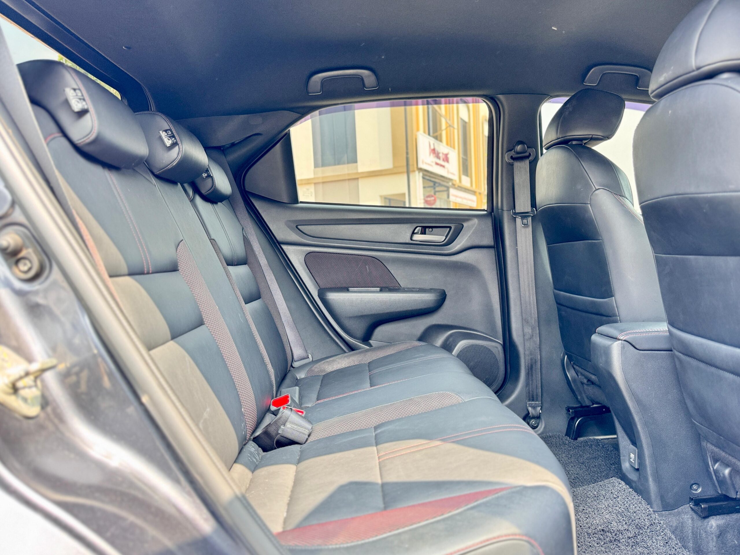 WRV RS CVT ABU 2023 - Gambar 14