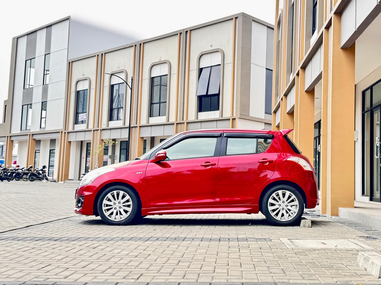 SWIFT GX AT MERAH 2016 - Gambar 7