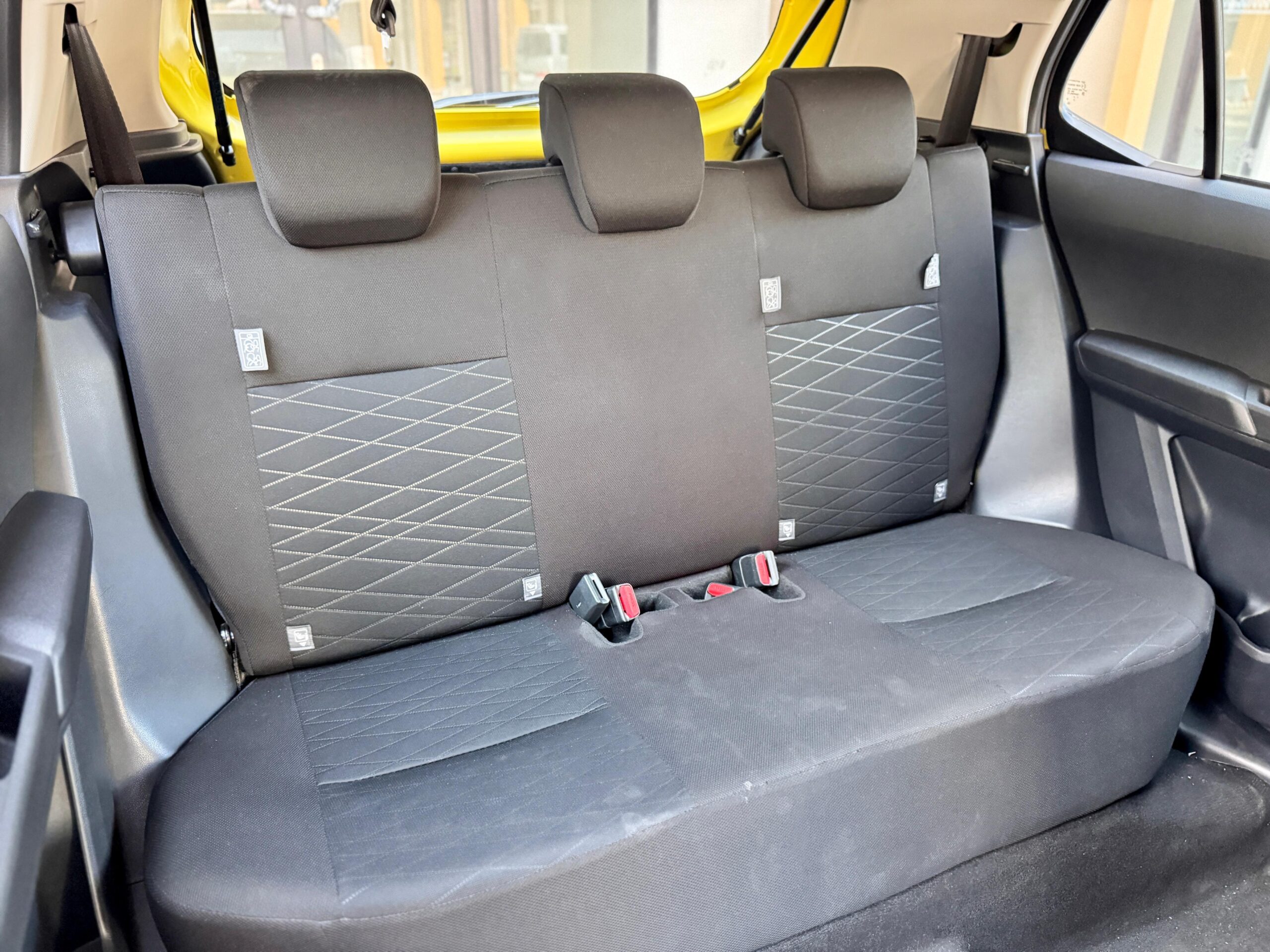 AGYA G CVT KUNING 2023 - Gambar 15