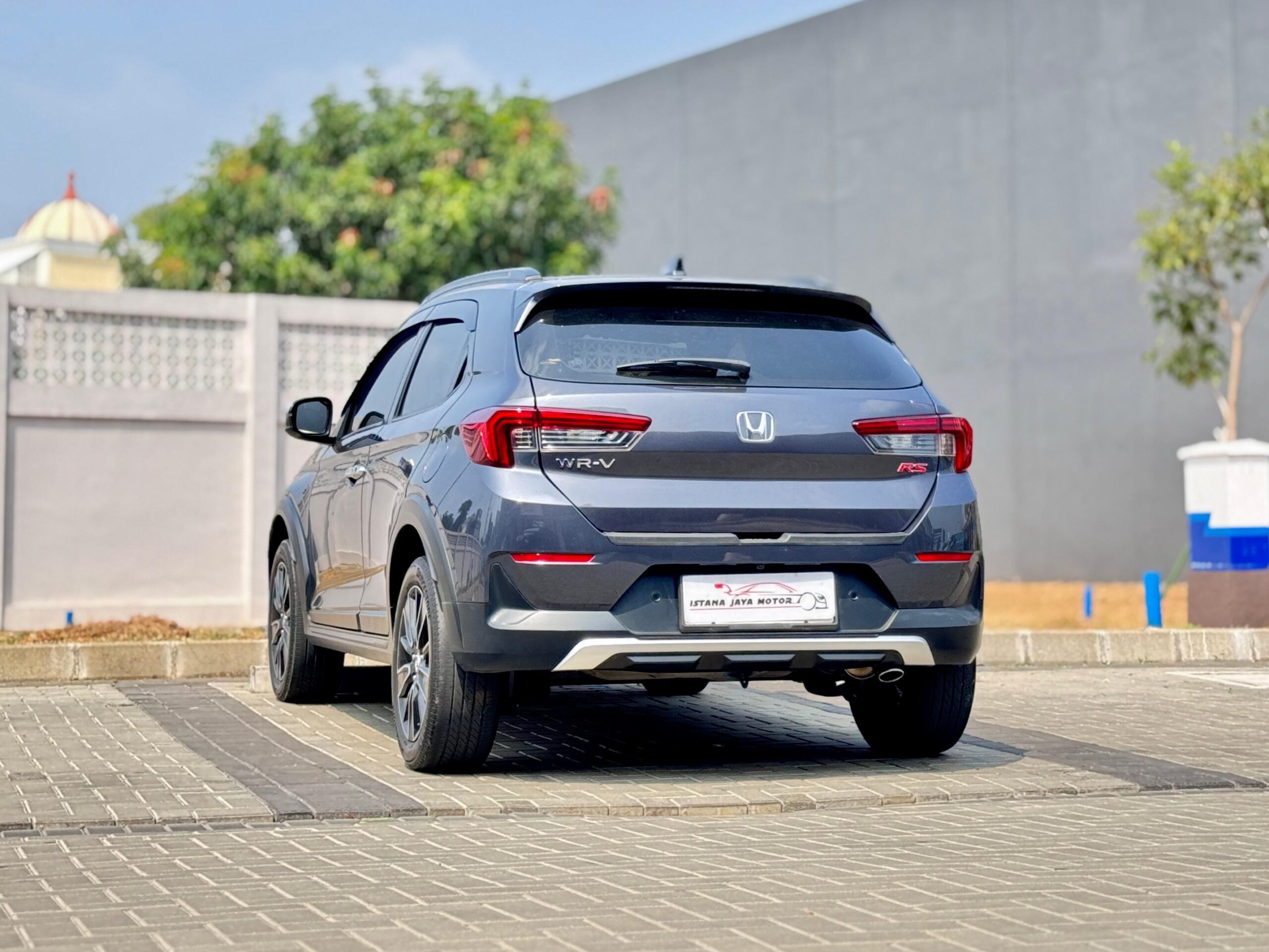 WRV RS CVT ABU 2023 - Gambar 5