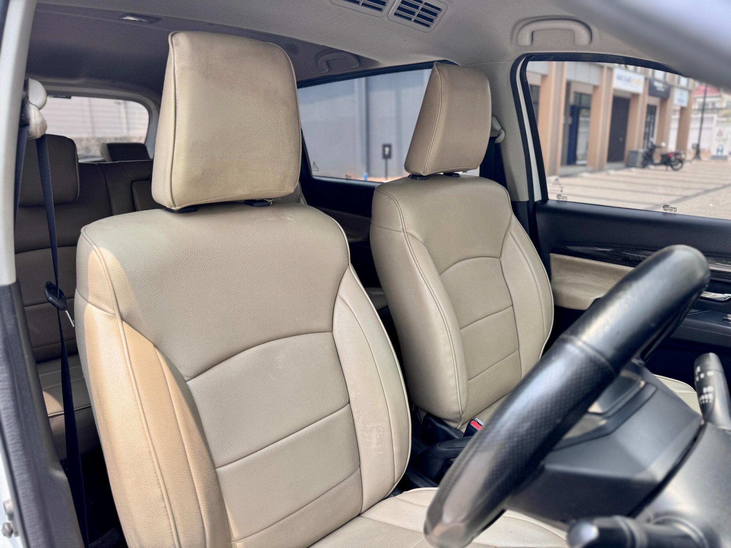 ERTIGA GX HYBRID AT PUTIH 2023 - Gambar 13