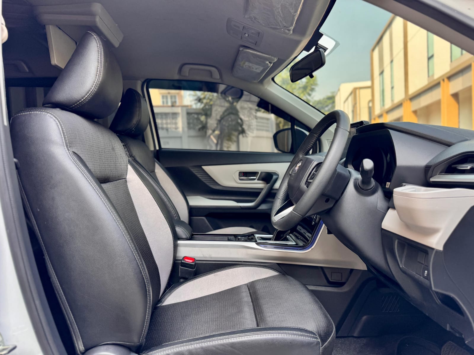 AVANZA VELOZ 1.5 Q CVT PUTIH 2024 - Gambar 9