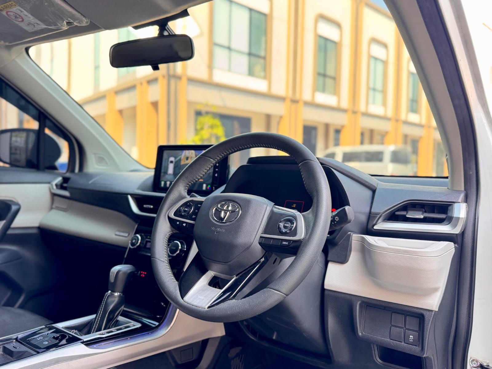 AVANZA VELOZ 1.5 Q CVT PUTIH 2024 - Gambar 12