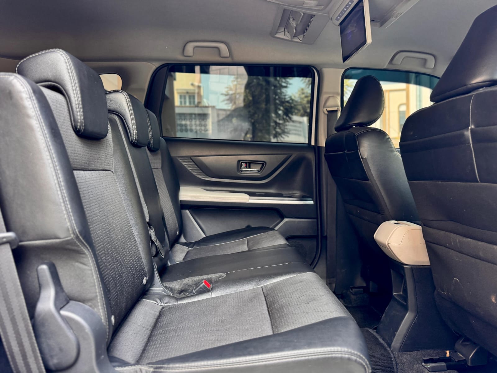 AVANZA VELOZ 1.5 Q CVT PUTIH 2024 - Gambar 14