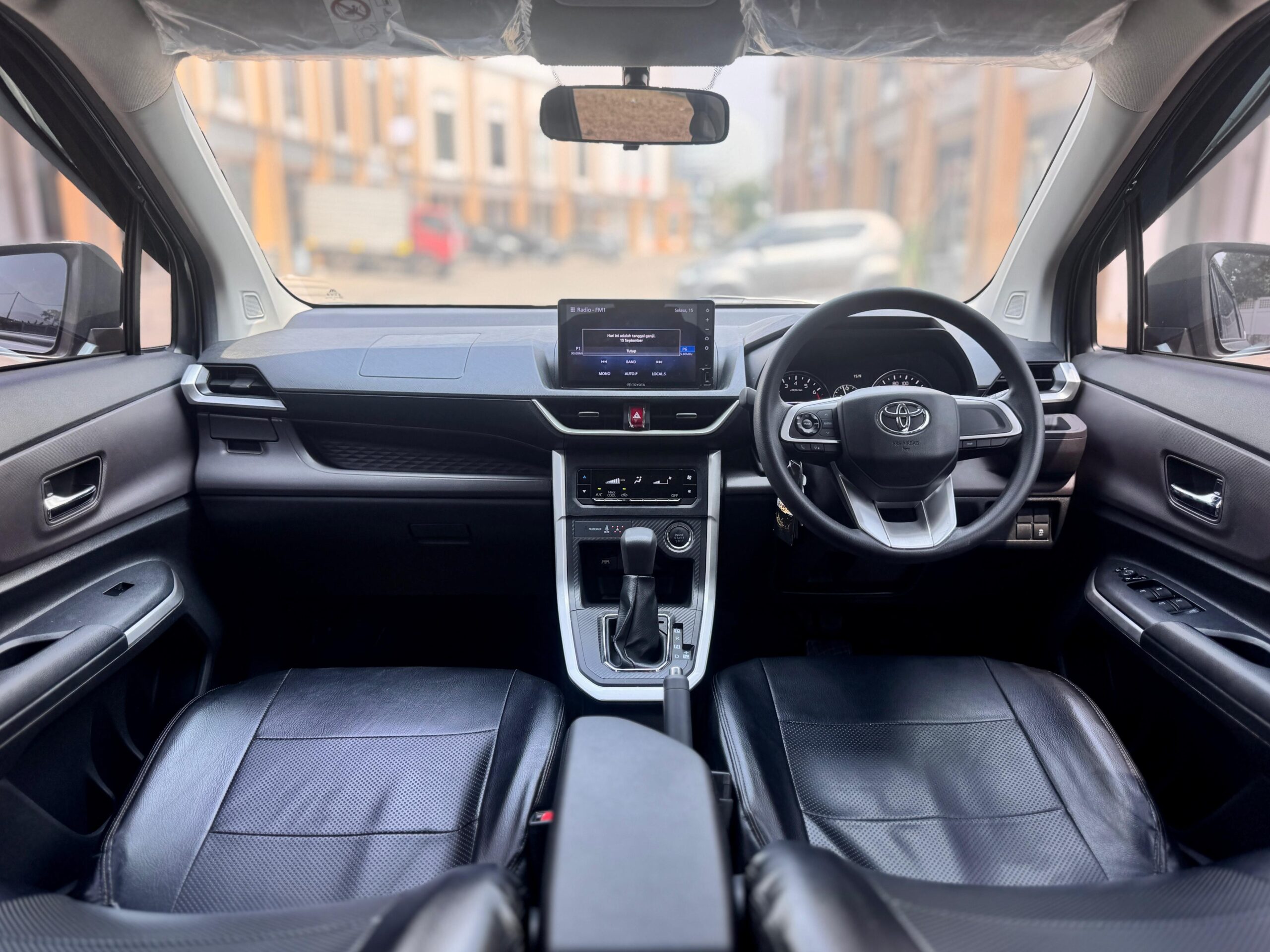AVANZA G AT HITAM 2025 - Gambar 10