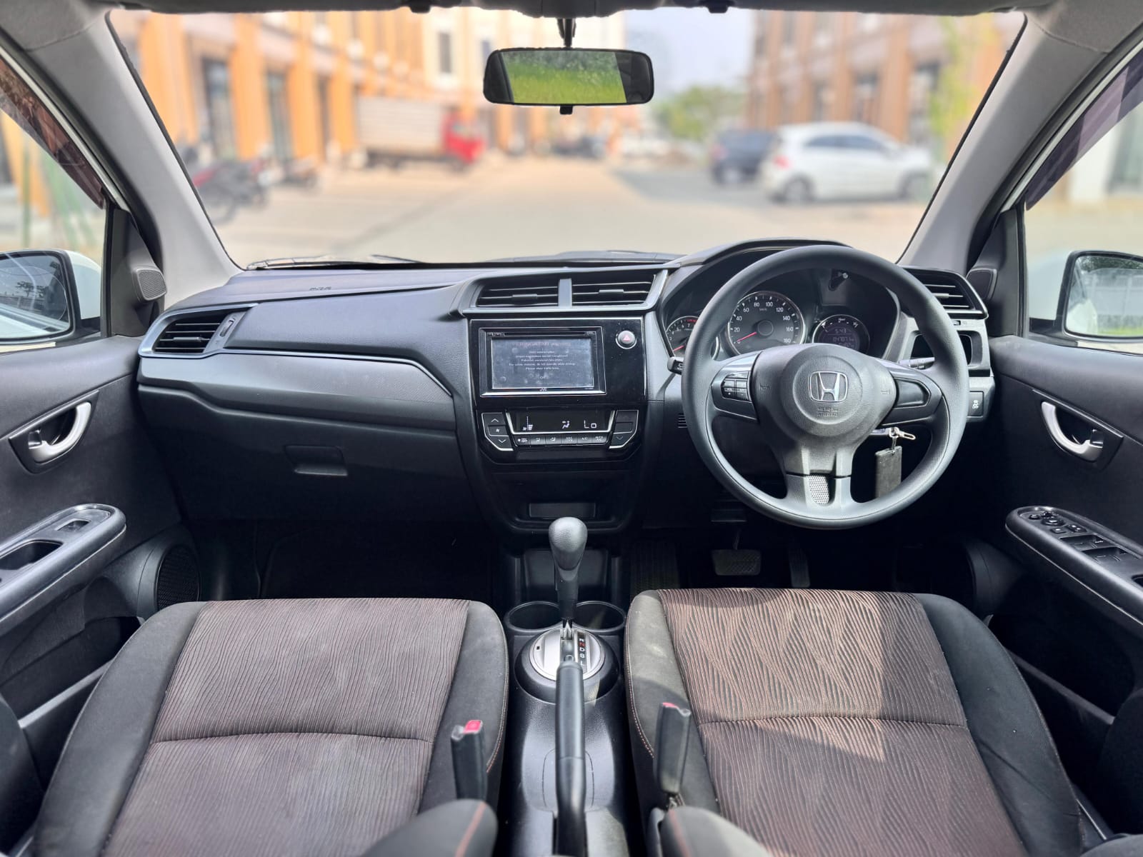 MOBILIO RS AT PUTIH 2018 - Gambar 9
