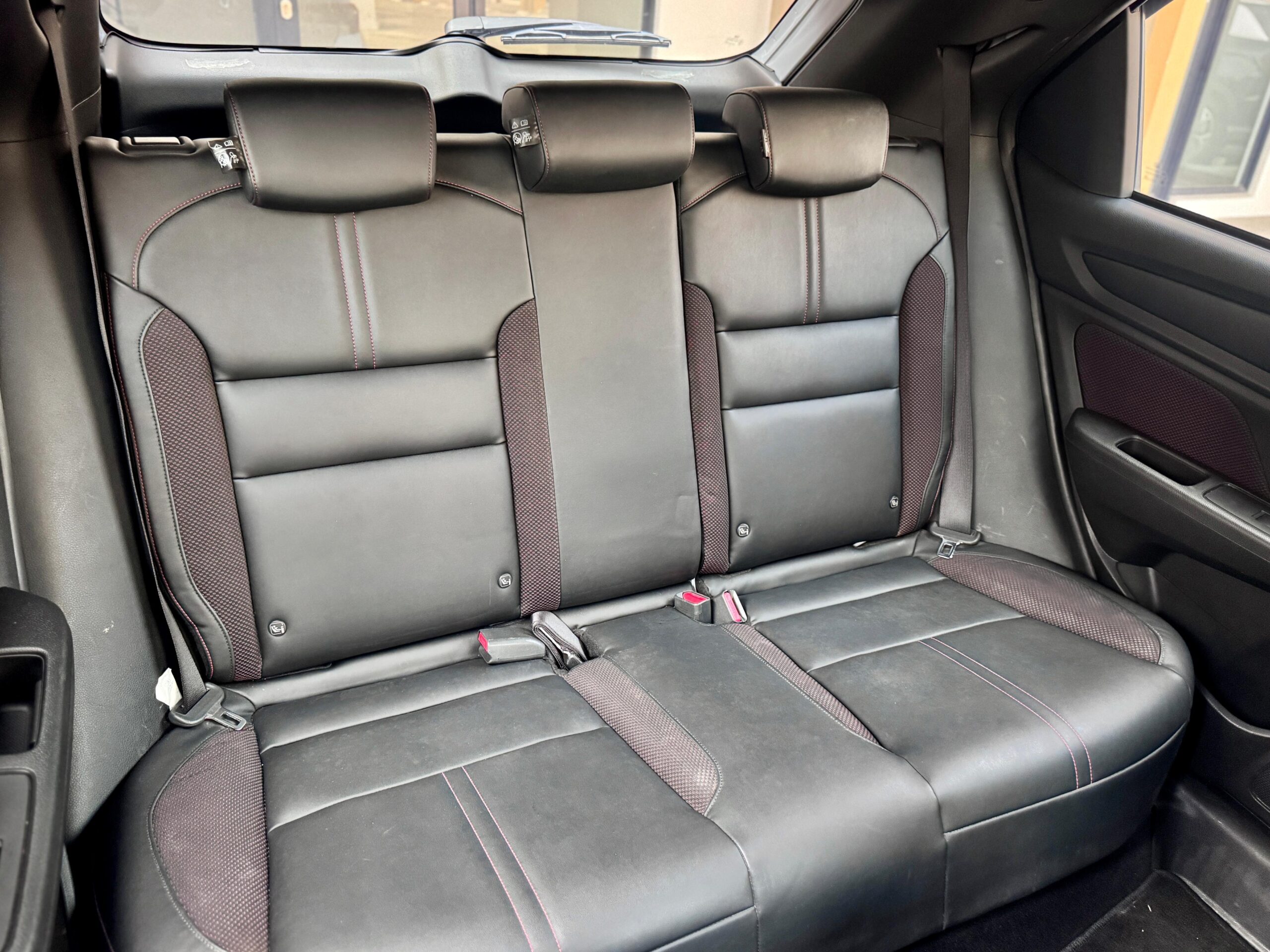 WRV RS SENSING CVT PUTIH 2023 - Gambar 14