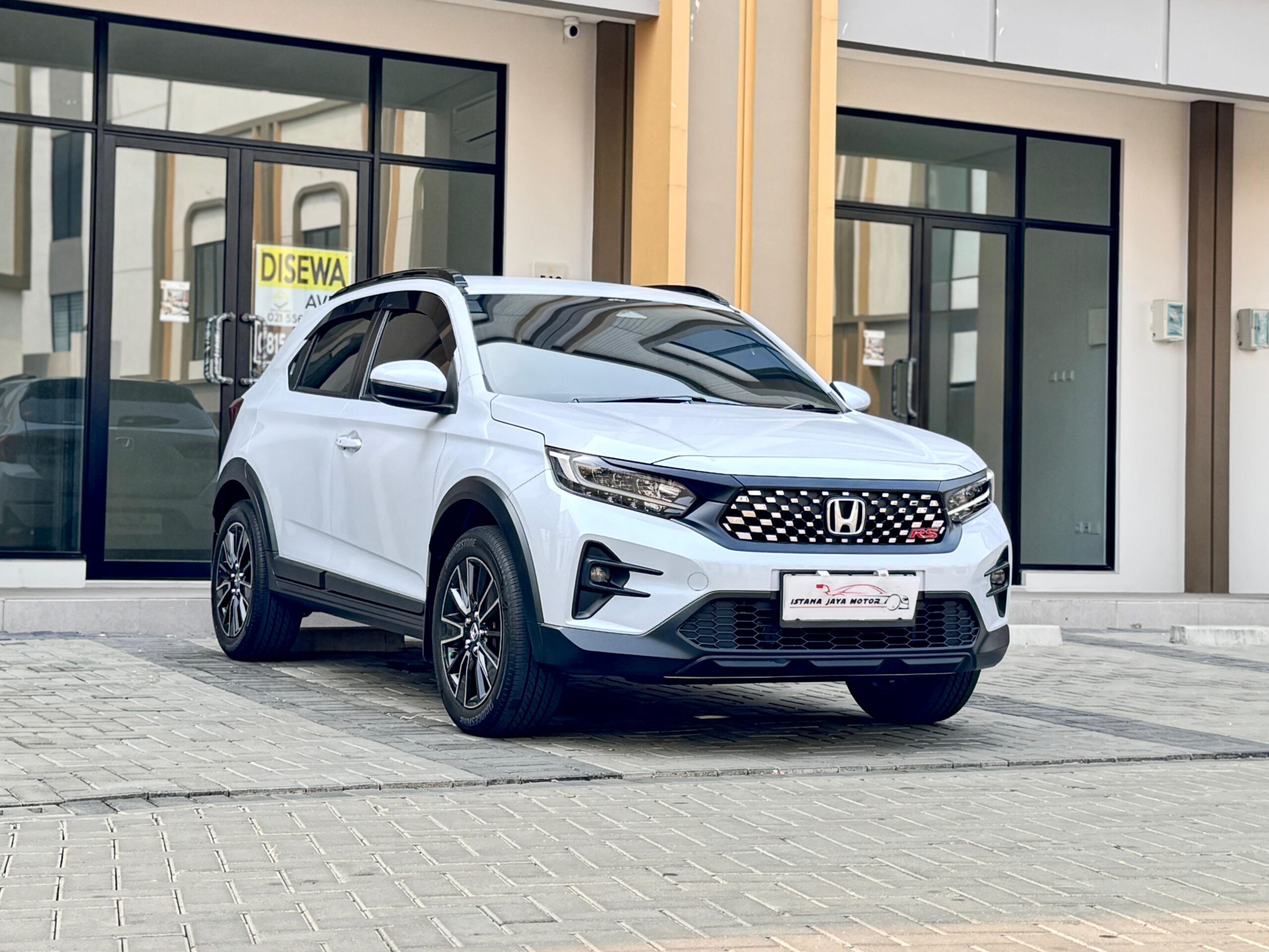 WRV RS SENSING CVT PUTIH 2023 - Gambar 6