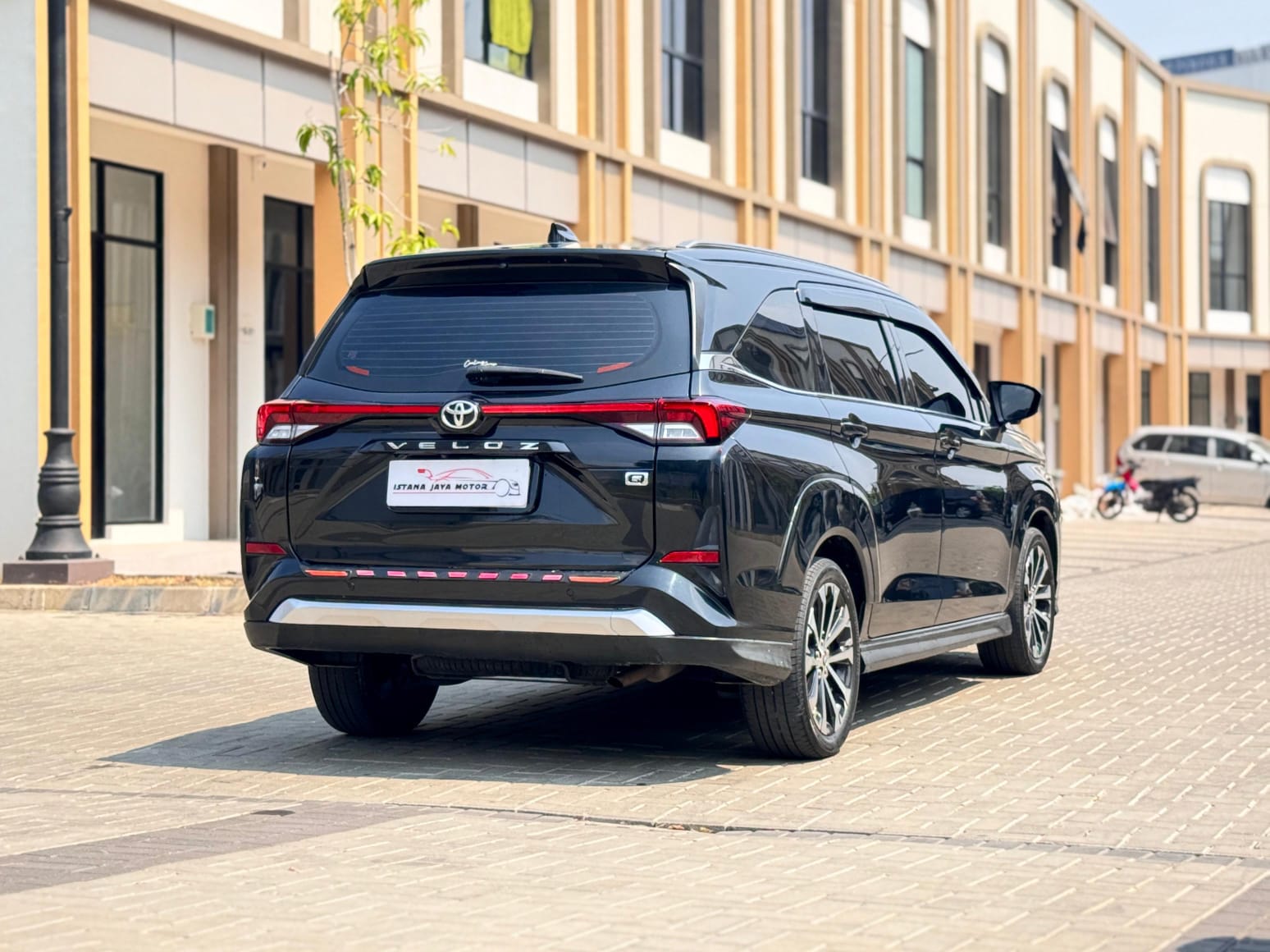 AVANZA VELOZ 1.5 Q CVT HITAM 2023 - Gambar 6