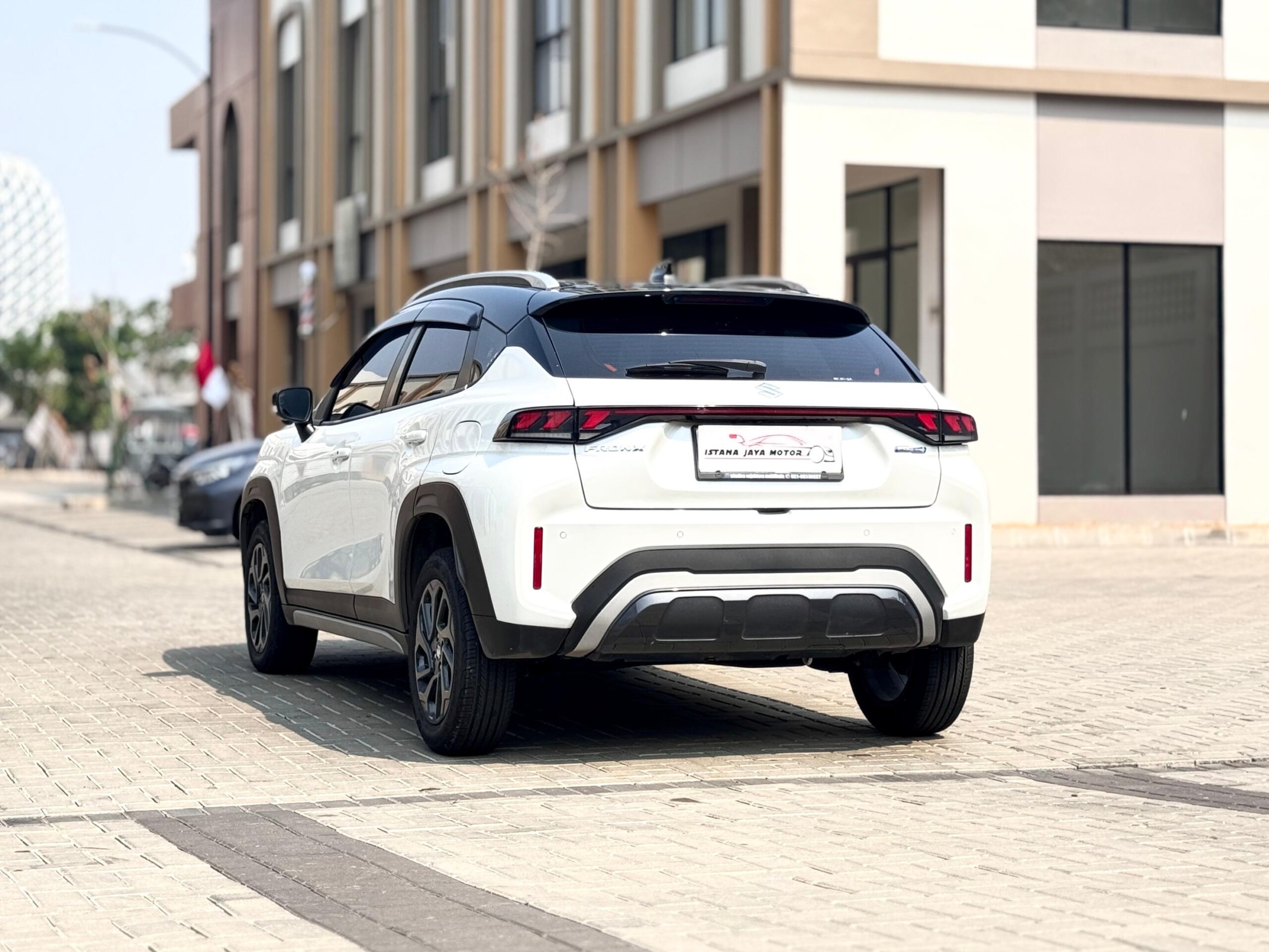 FRONX SGX AT PUTIH 2025 - Gambar 5