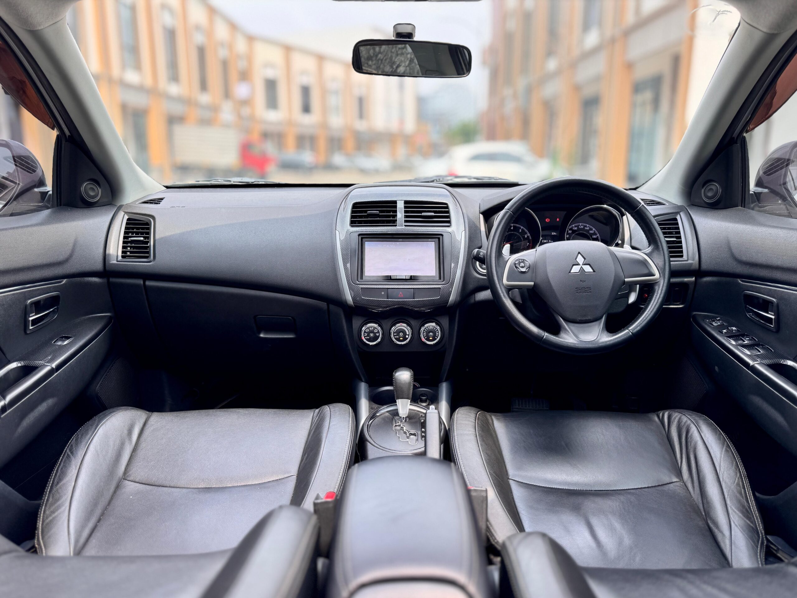 OUTLANDER SPORT PX PANORAMIC PUTIH 2014 - Gambar 12