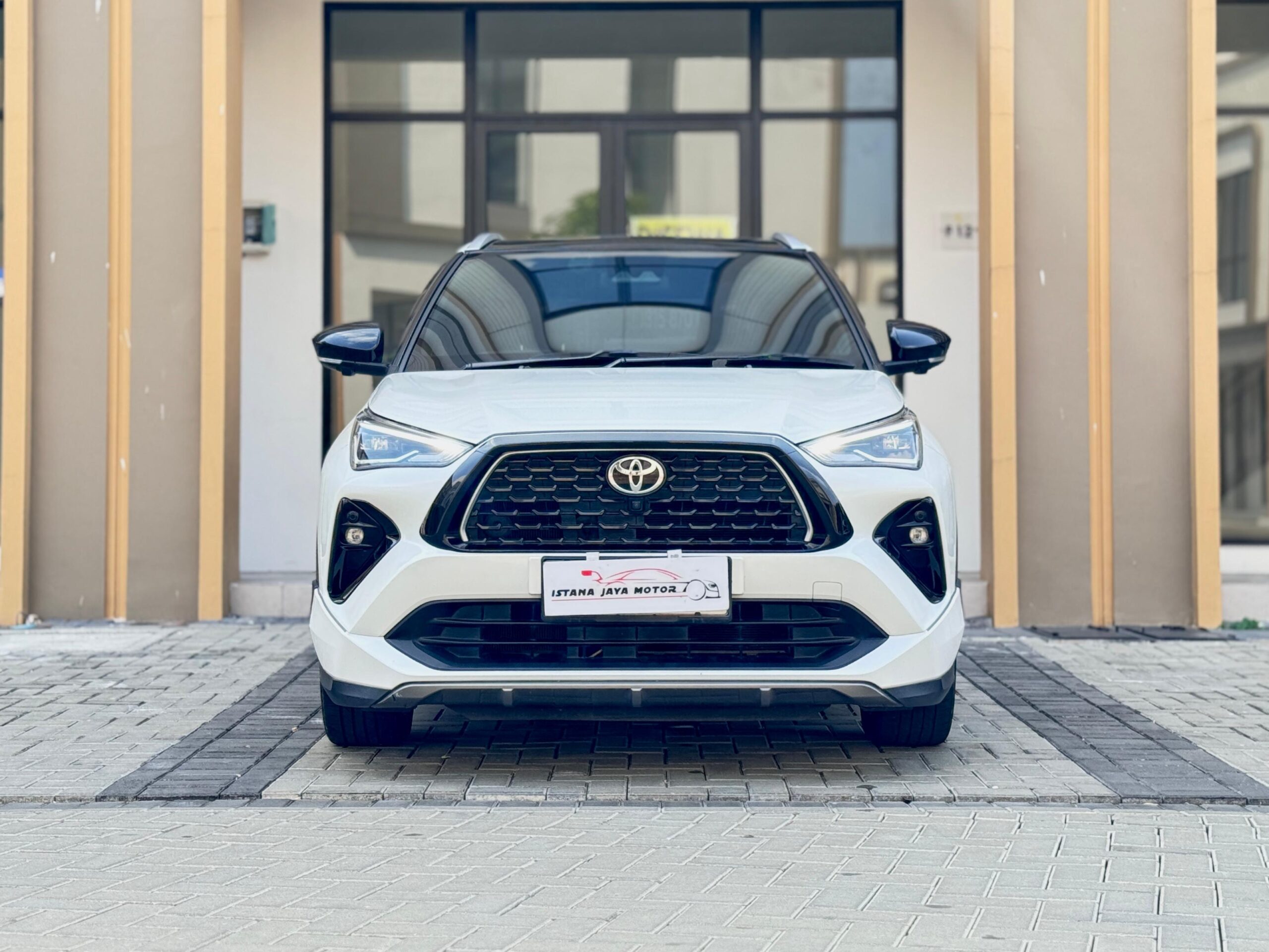 YARIS CROSS S GR HV TSS PUTIH 2025