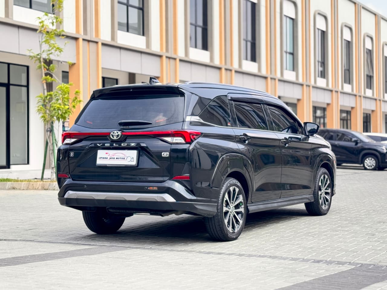 AVANZA VELOZ 1.5 Q CVT HITAM 2012 - Gambar 6