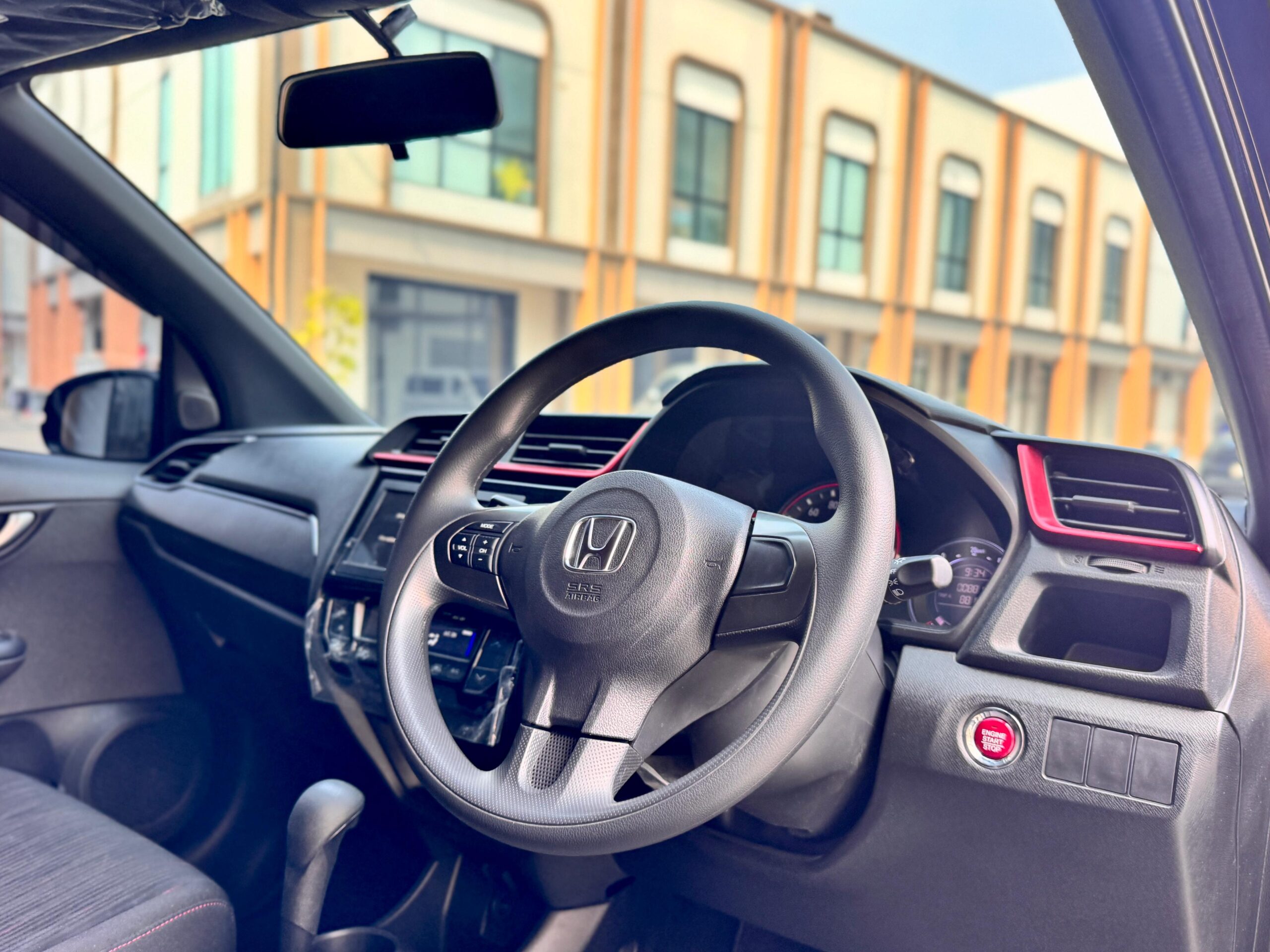 BRIO RS AT HITAM 2025 - Gambar 11