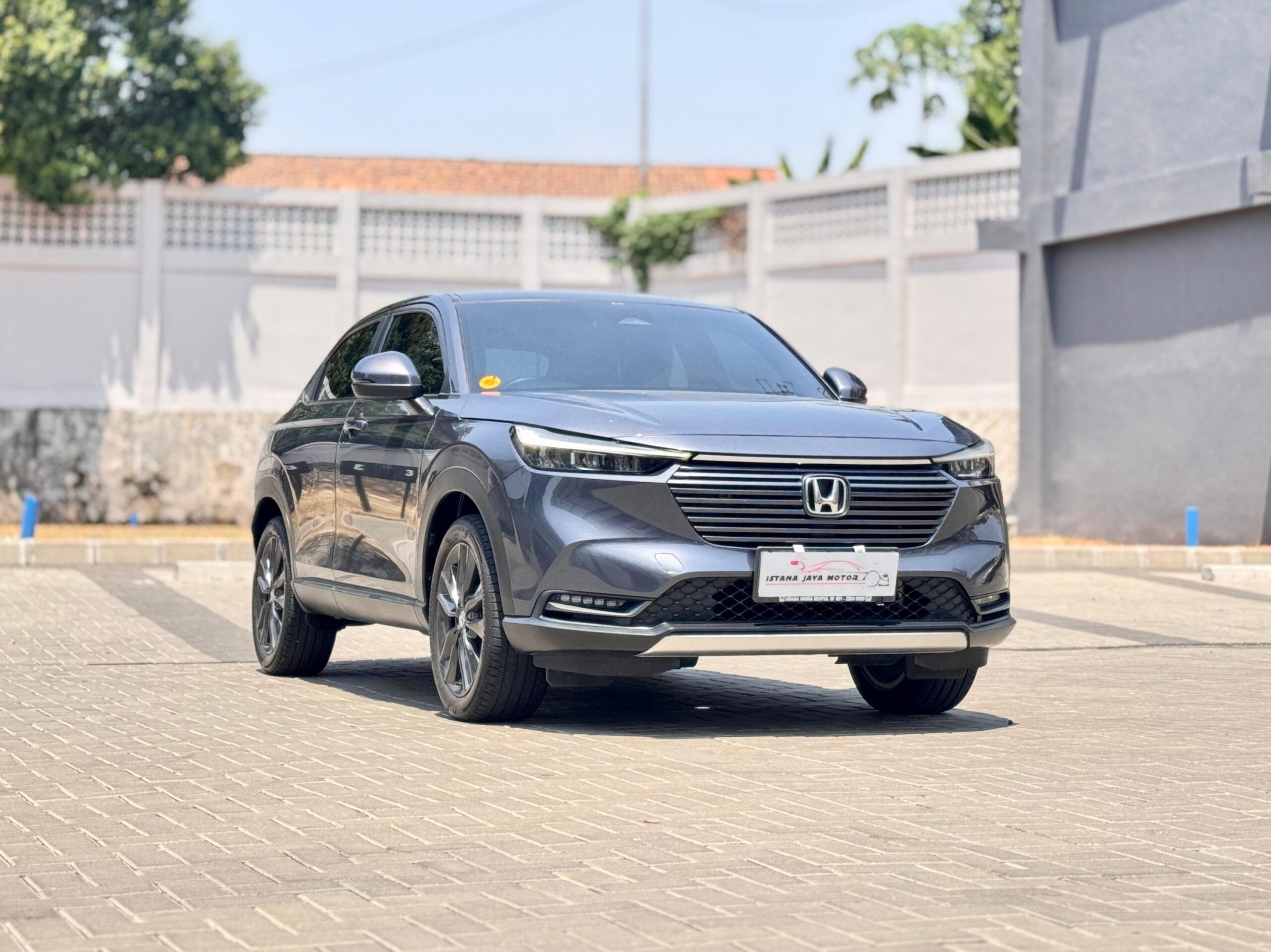 HRV SE CVT ABU 2023 - Gambar 3
