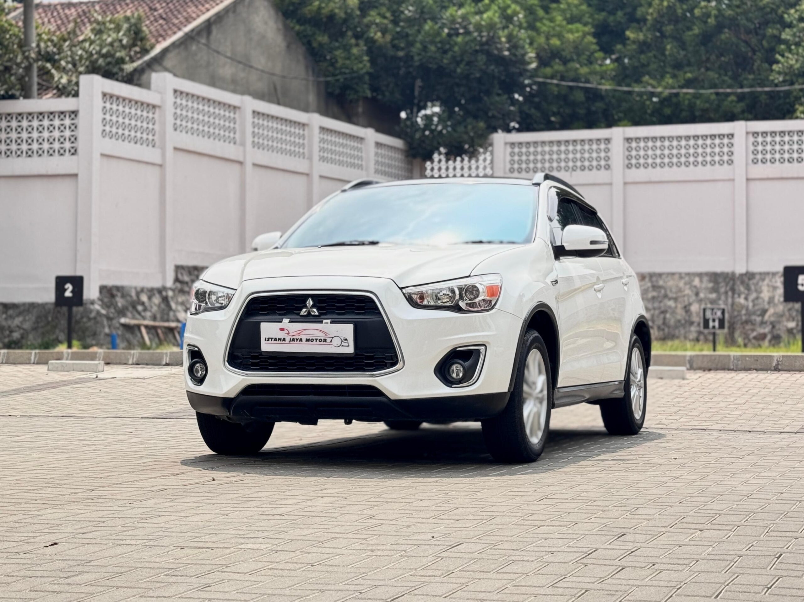 OUTLANDER SPORT PX PANORAMIC PUTIH 2014 - Gambar 4