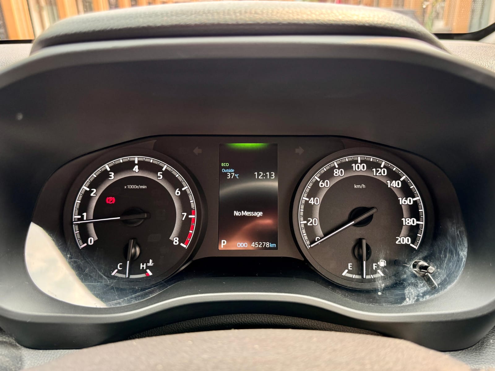 INNOVA ZENIX 2.0 V CVT PUTIH 2024 - Gambar 8