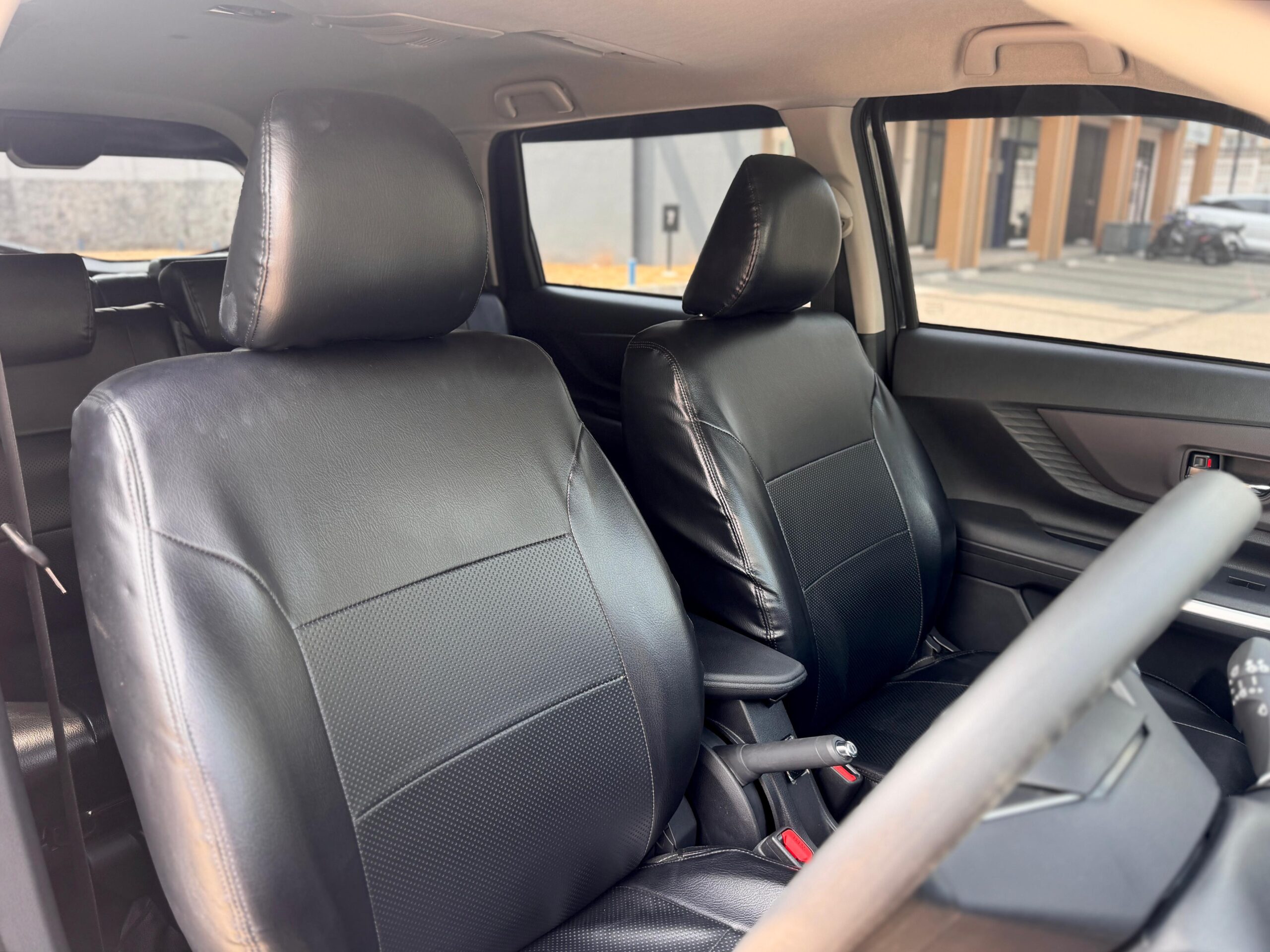 AVANZA G AT HITAM 2025 - Gambar 11