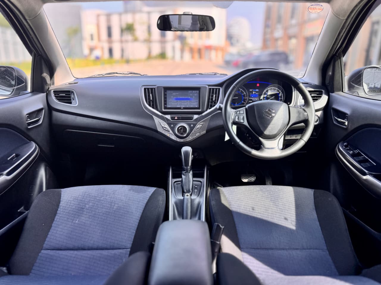 BALENO HB AT PUTIH 2021 - Gambar 10