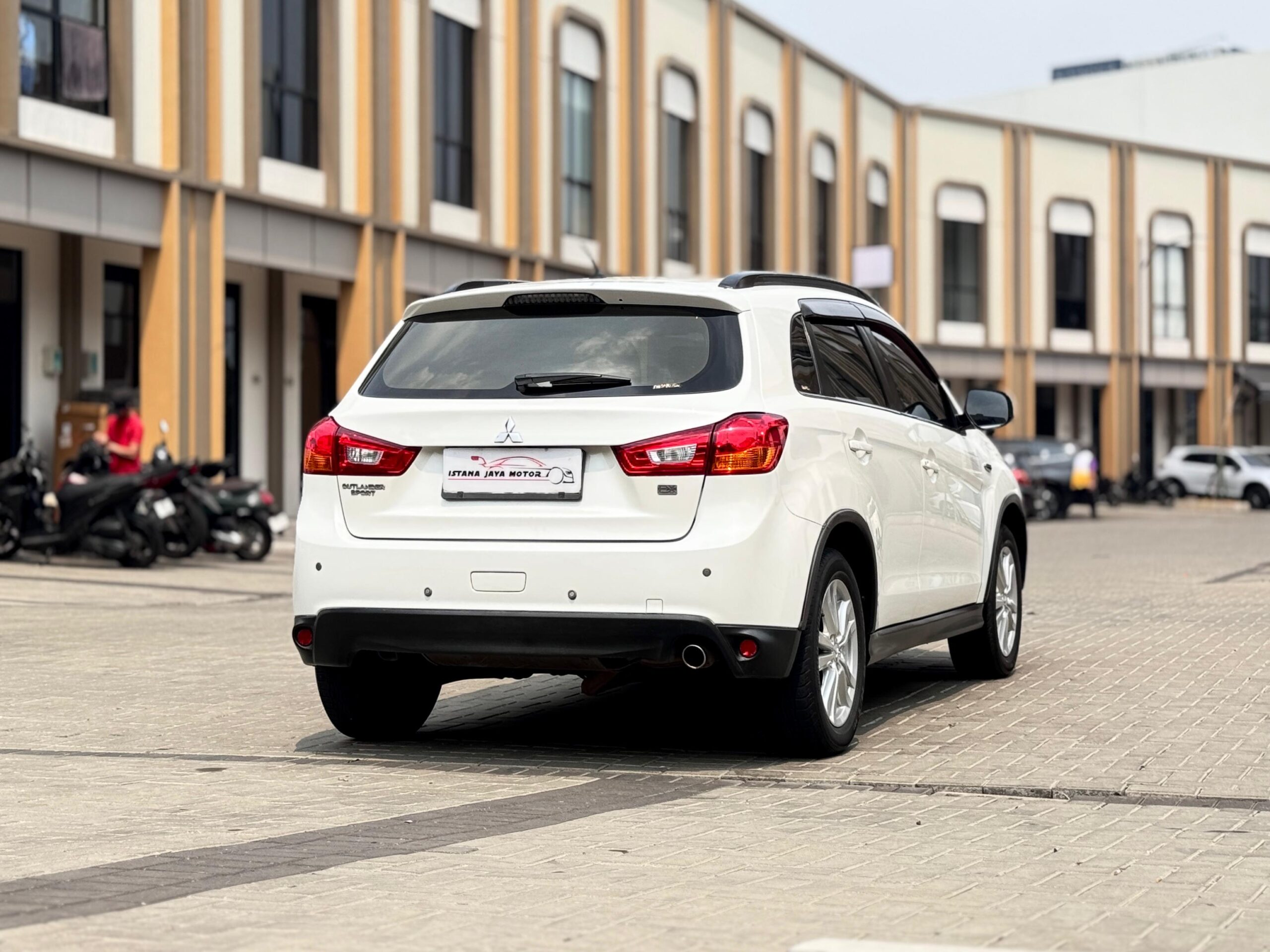 OUTLANDER SPORT PX PANORAMIC PUTIH 2014 - Gambar 5