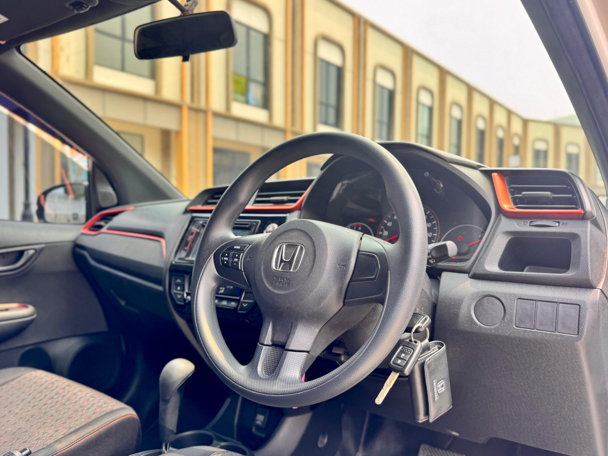 BRIO RS AT PUTIH 2021 - Gambar 12