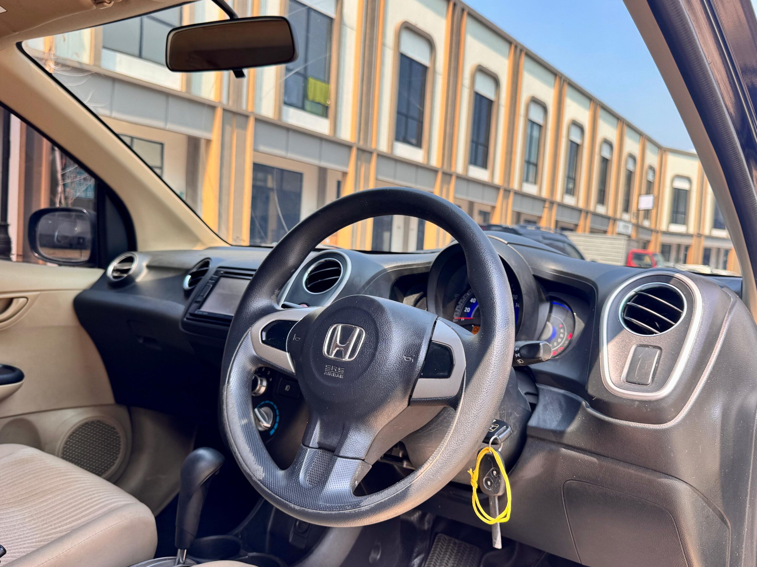 MOBILIO E PRESTIGE AT HITAM 2015 - Gambar 10