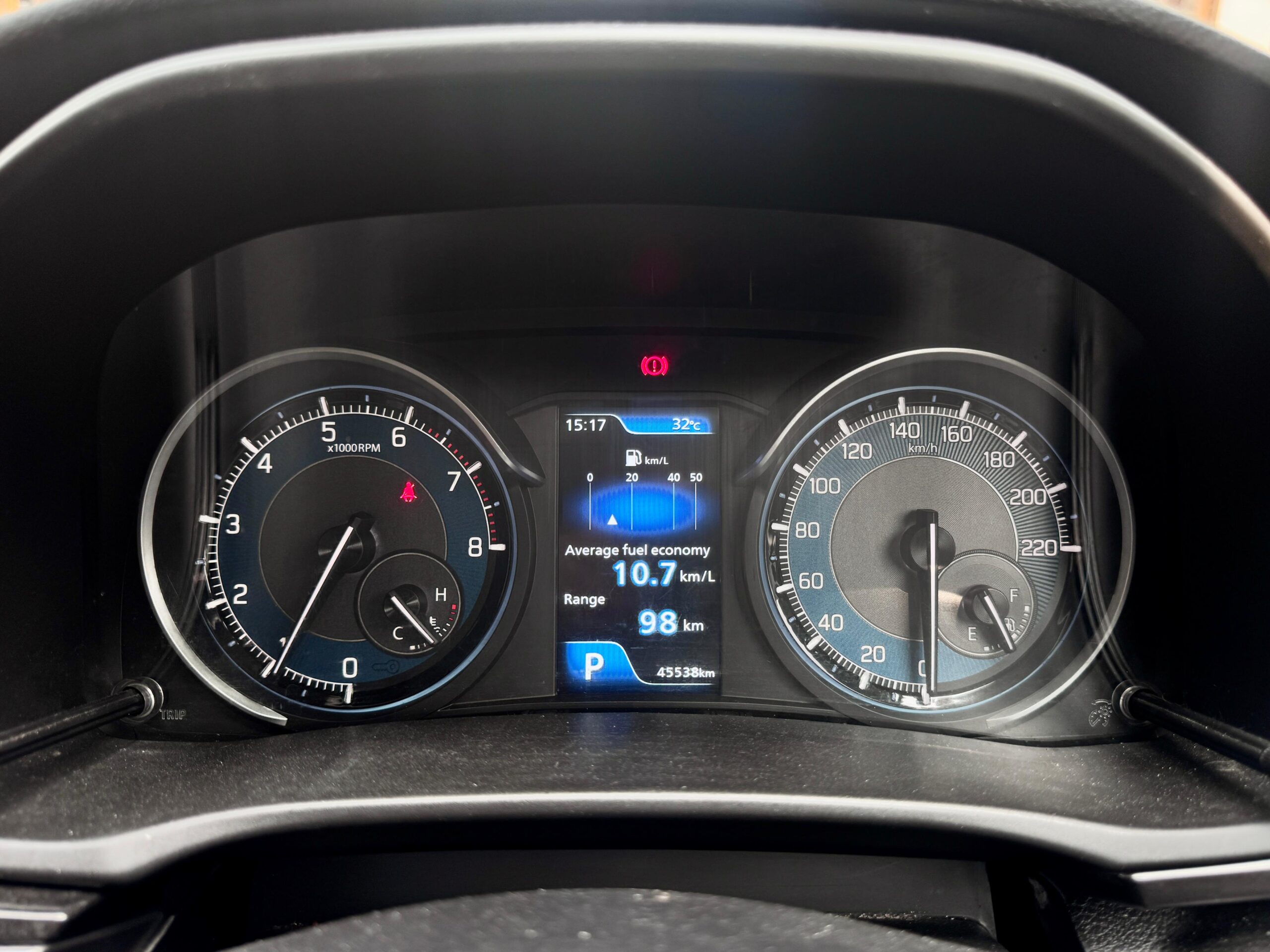 XL7 BETA HYBRID AT ABU 2024 - Gambar 8