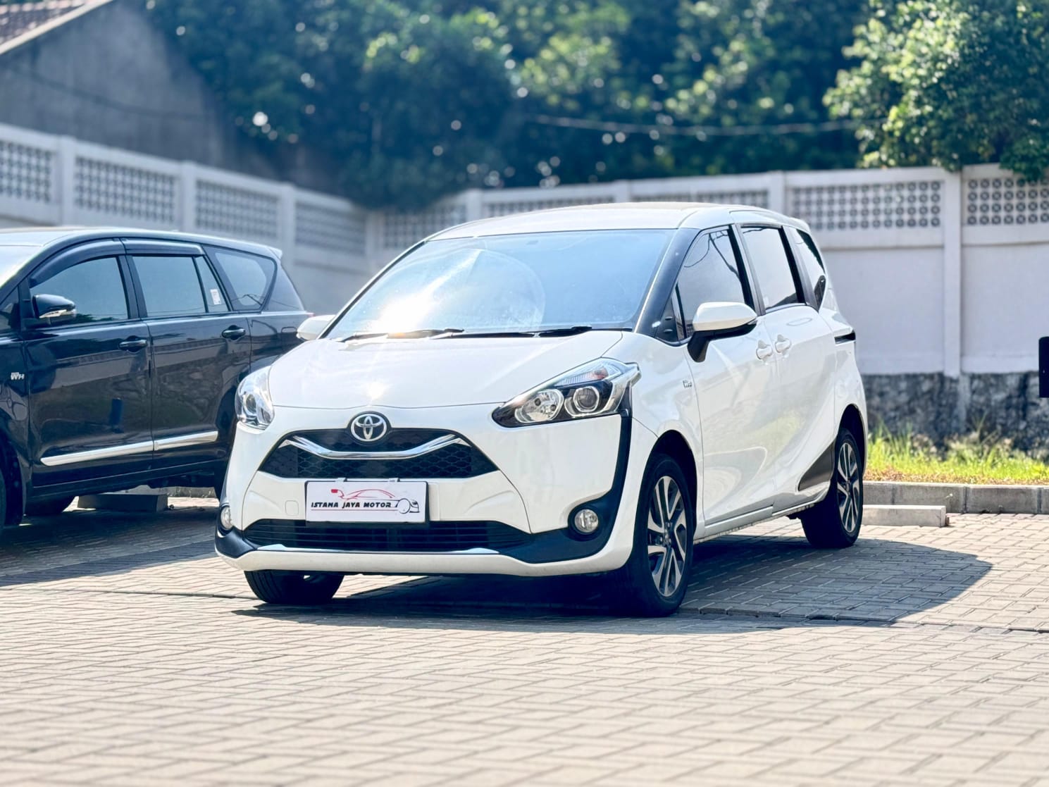 SIENTA V AT PUTIH 2020 - Gambar 3