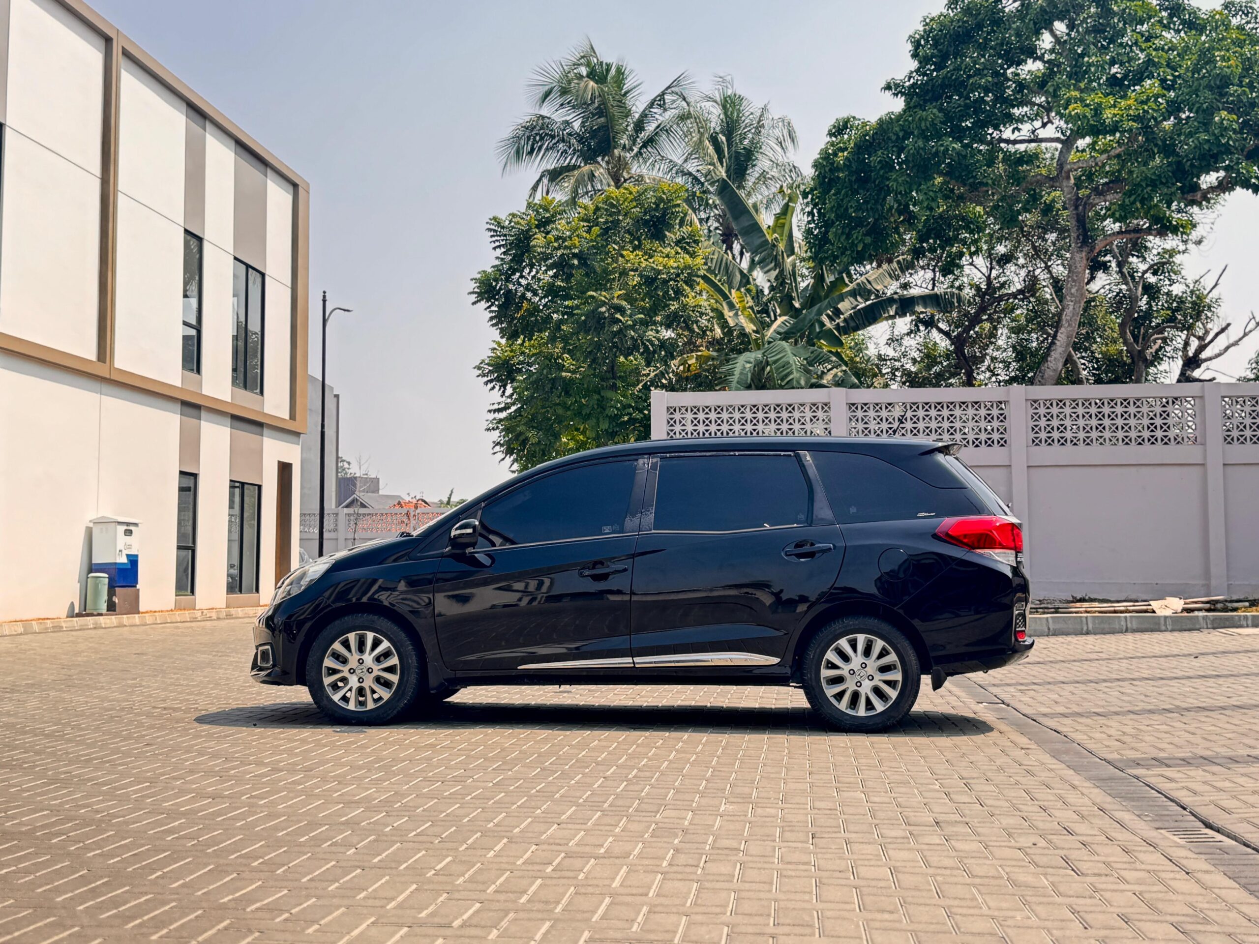 MOBILIO E PRESTIGE AT HITAM 2015 - Gambar 6