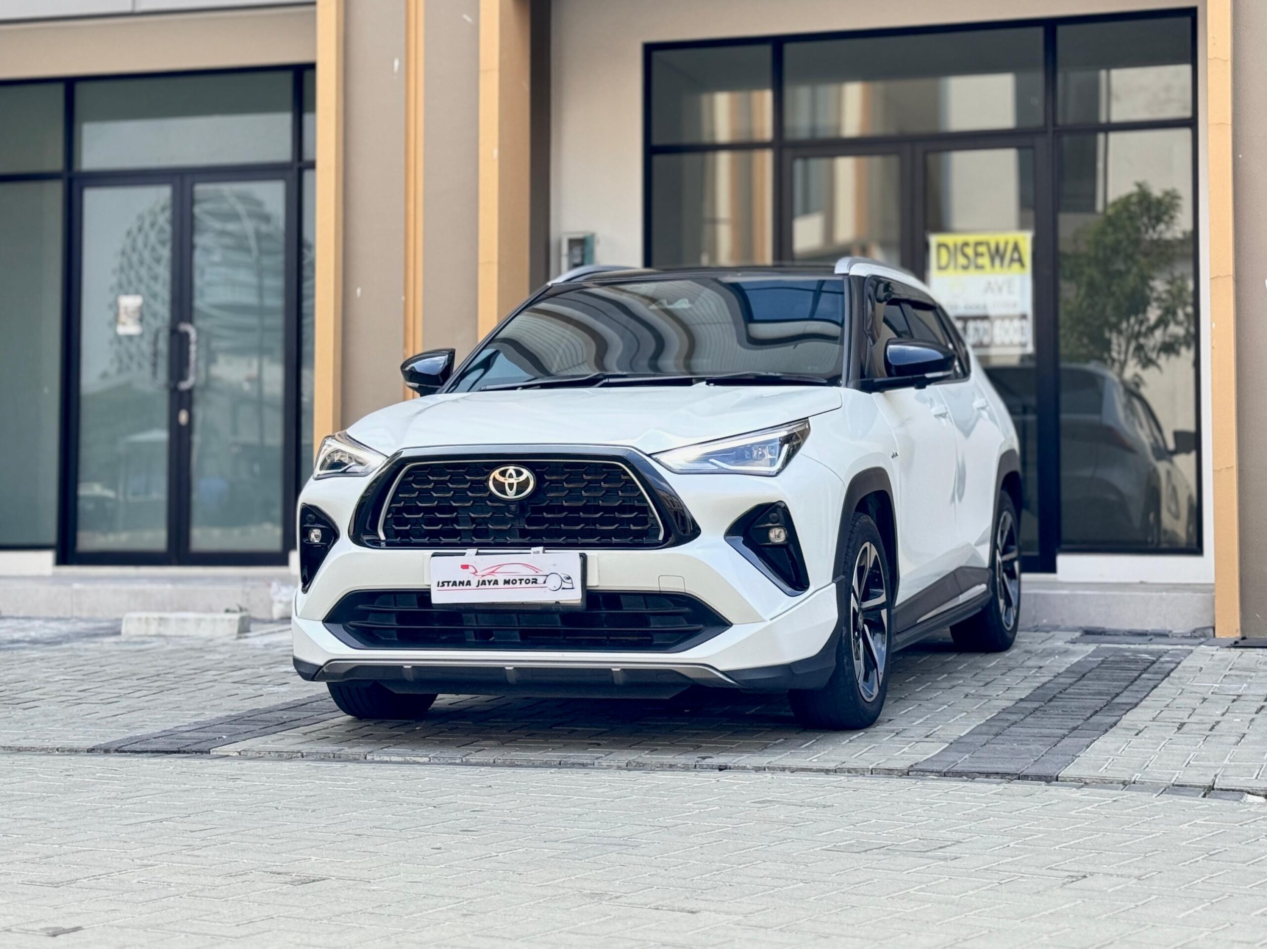 YARIS CROSS S GR HV TSS PUTIH 2025 - Gambar 4