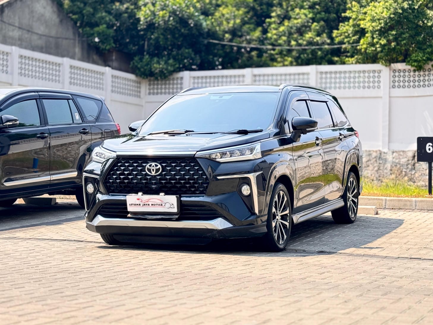 AVANZA VELOZ 1.5 Q CVT HITAM 2023 - Gambar 3