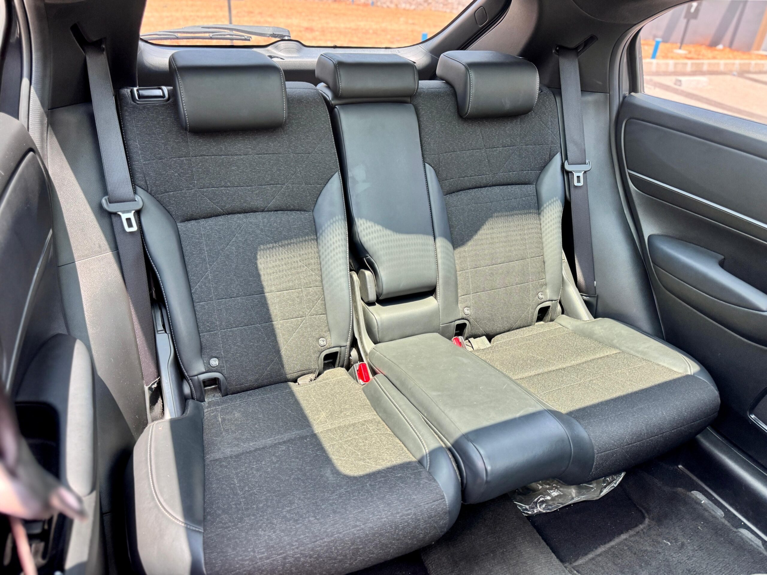 HRV SE CVT ABU 2023 - Gambar 15