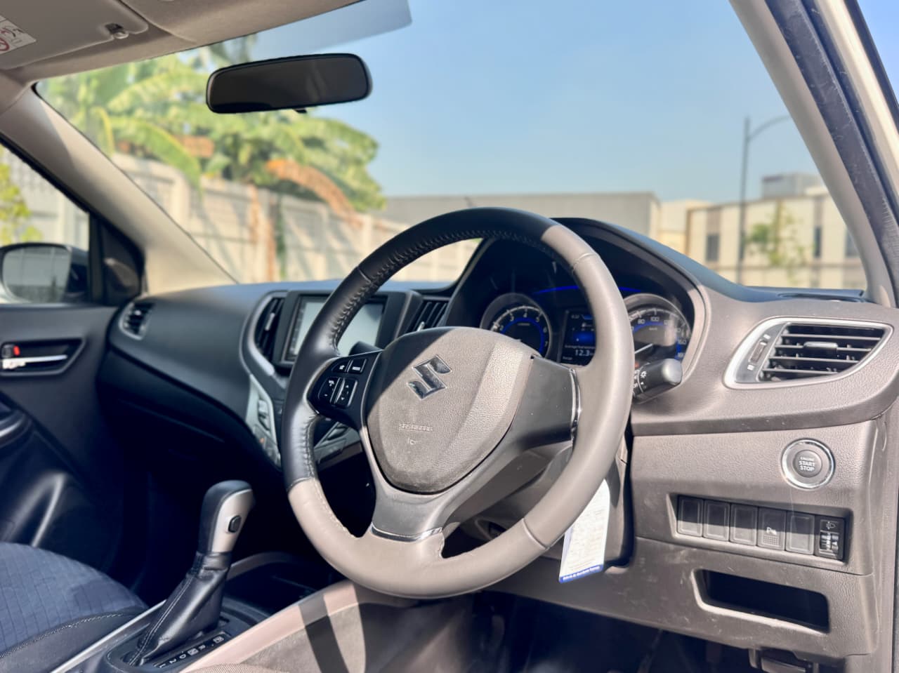 BALENO HB AT PUTIH 2021 - Gambar 11