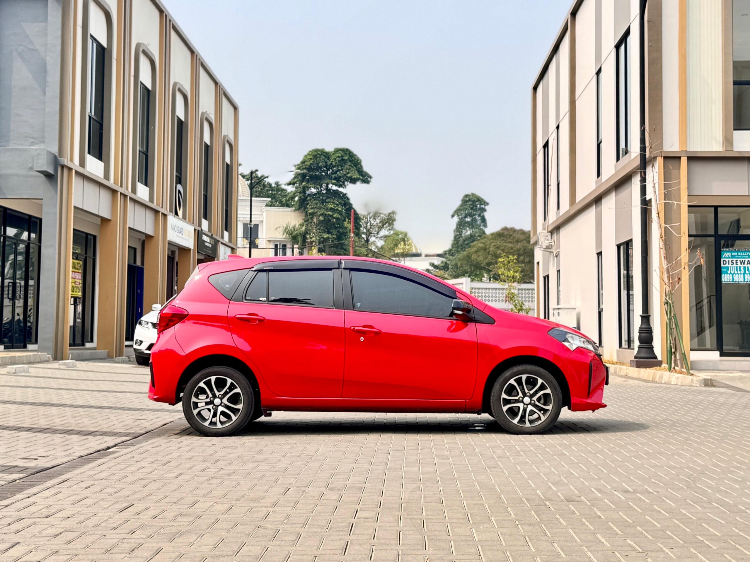 SIRION 1.3 X CVT MERAH 2022 - Gambar 8
