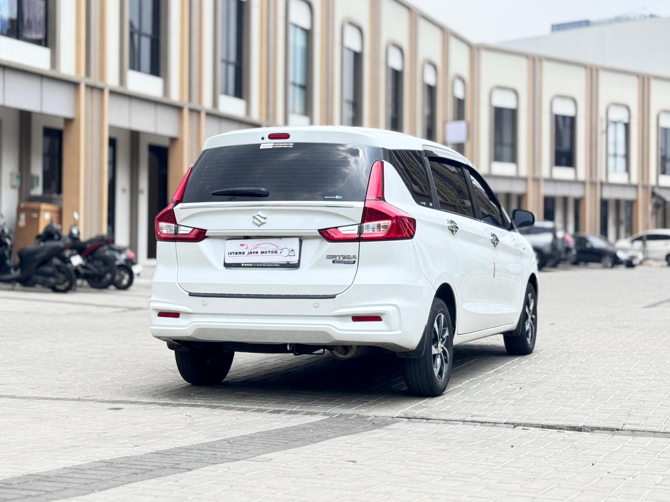 ERTIGA GX HYBRID AT PUTIH 2023 - Gambar 6