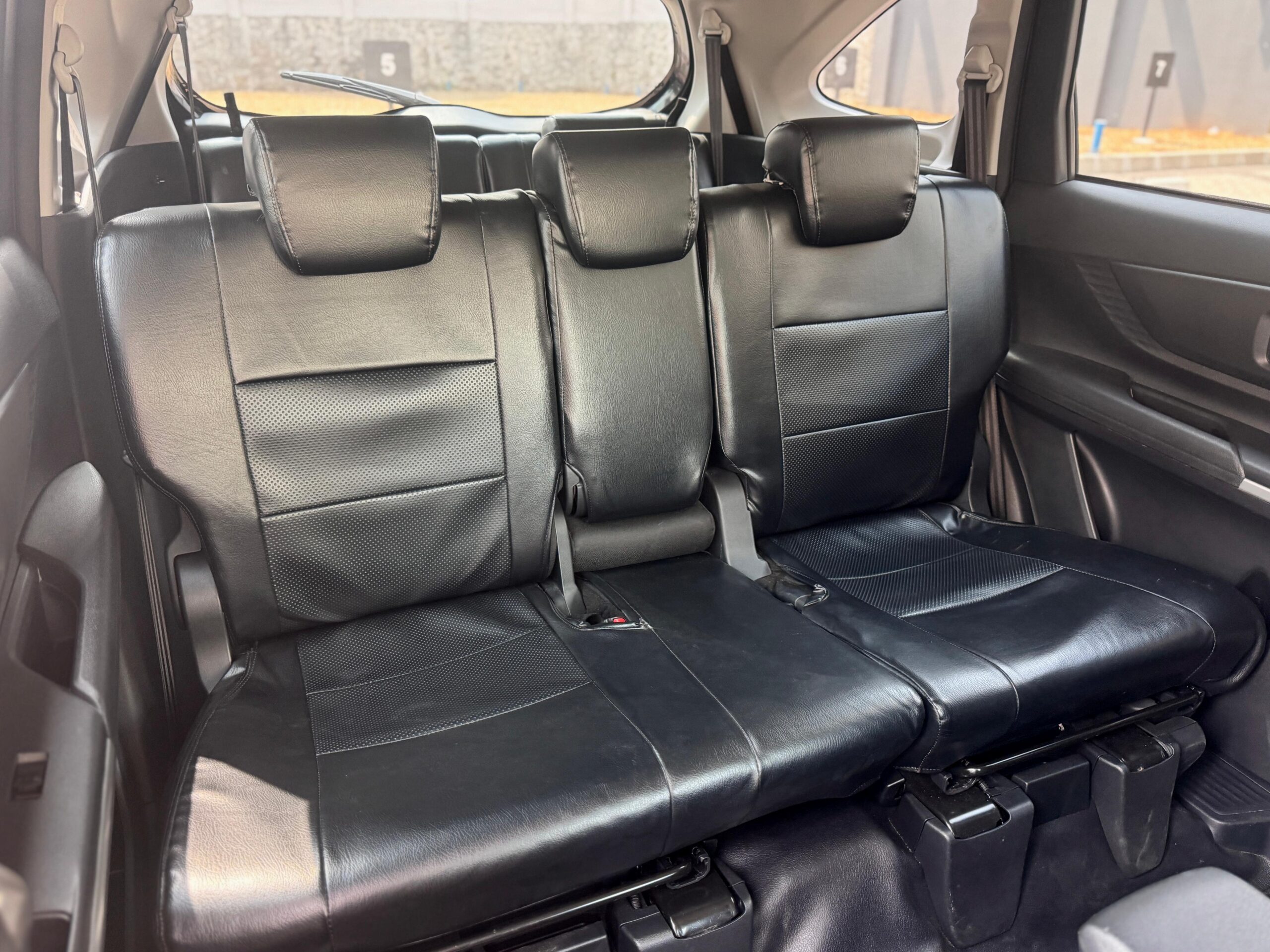 AVANZA G AT HITAM 2025 - Gambar 14