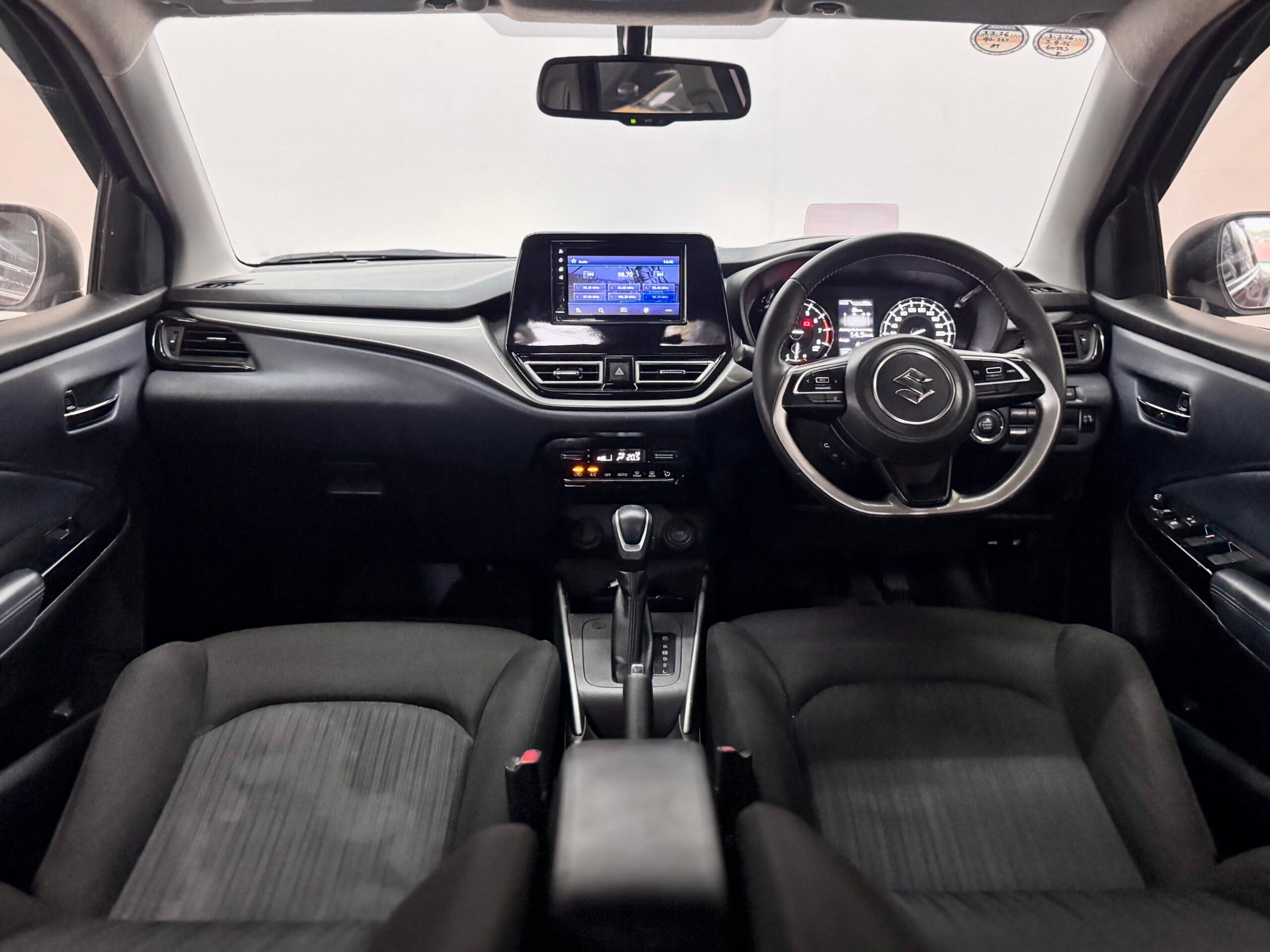 BALENO HB AT MERAH 2022 - Gambar 11