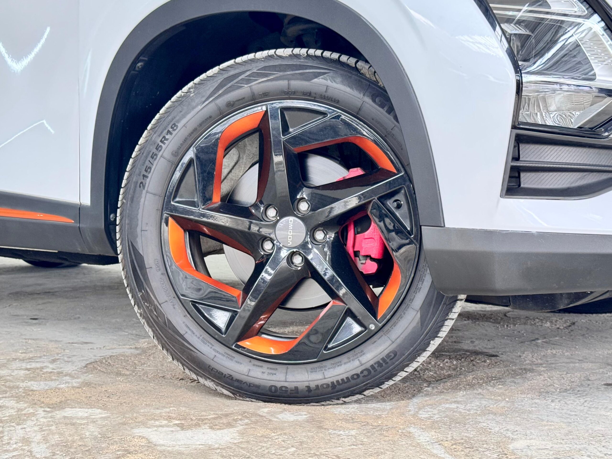 CHERY OMODA 1.6 GT AT PUTIH - Gambar 20