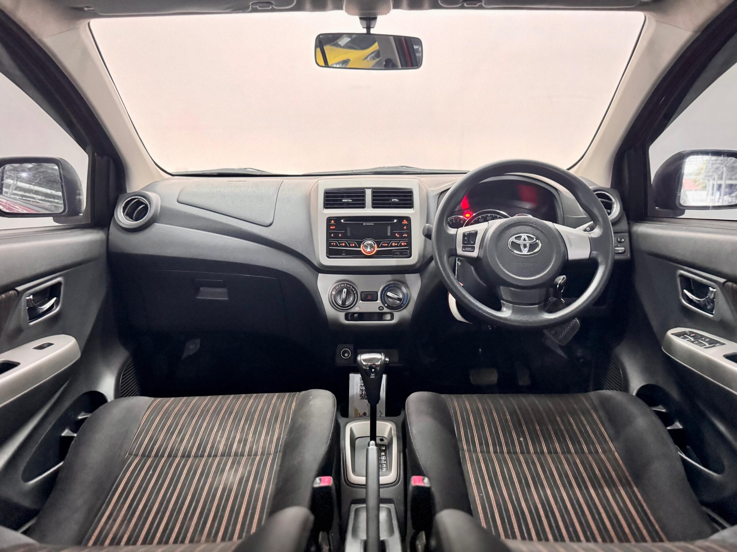 AGYA 1.2 S TRD AT MERAH 2019 - Gambar 11