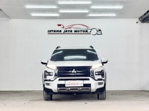 XPANDER CROSS PREMIUM PACKAGE CVT PUTIH 2024
